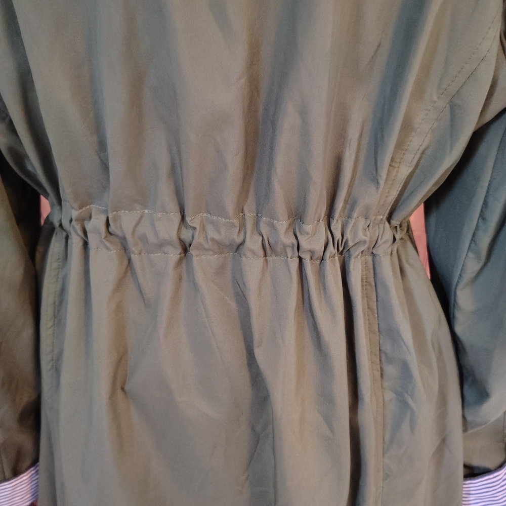 Forest Green Utility Jacket with Striped Details - Picture 9 of 11